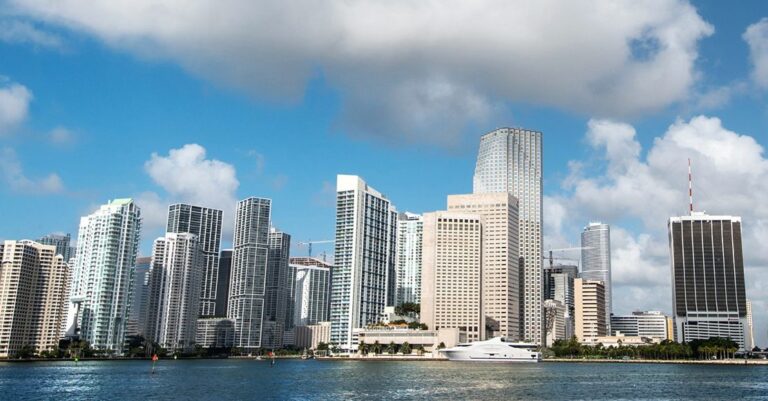 Miami-Dade: en el top del real estate 2023 (su mercado inmobiliario es un 150% más competitivo que el promedio nacional)